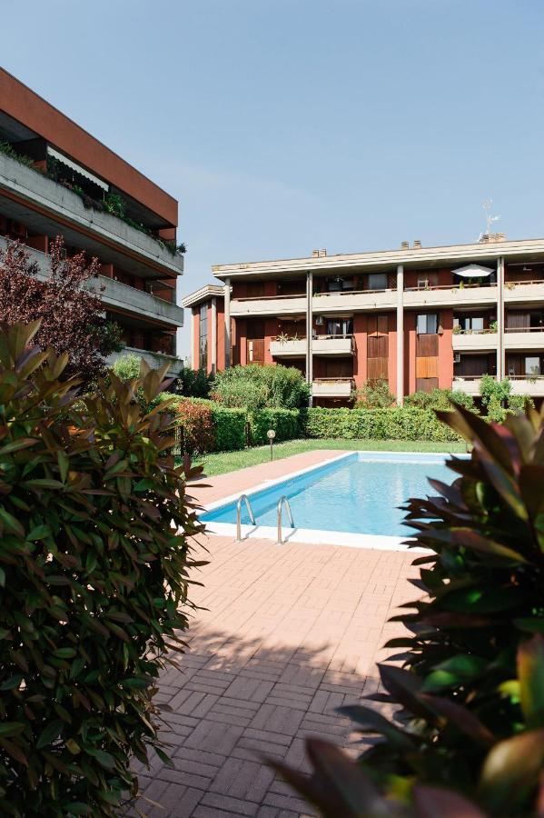 Appartamento Afrodite Desenzano del Garda Luaran gambar