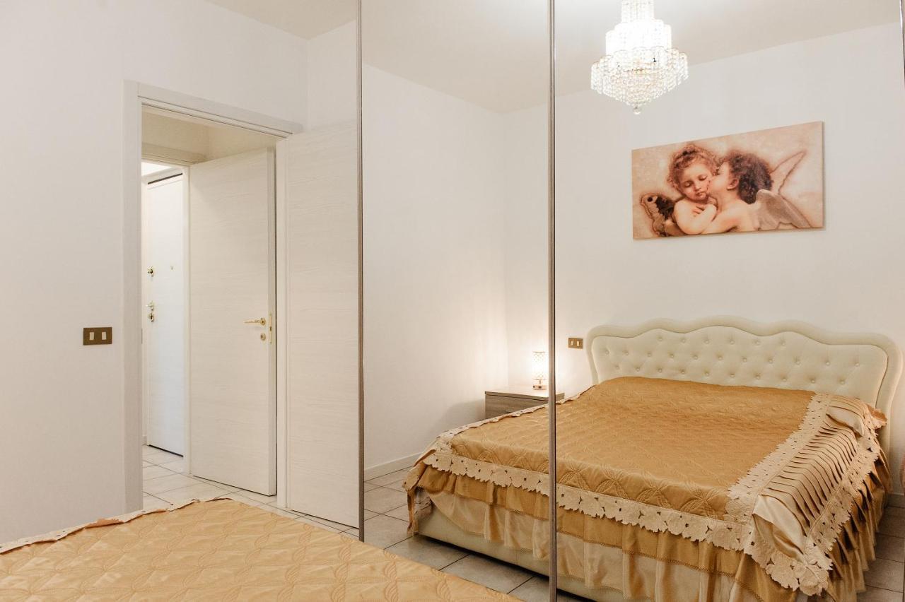 Appartamento Afrodite Desenzano del Garda Luaran gambar